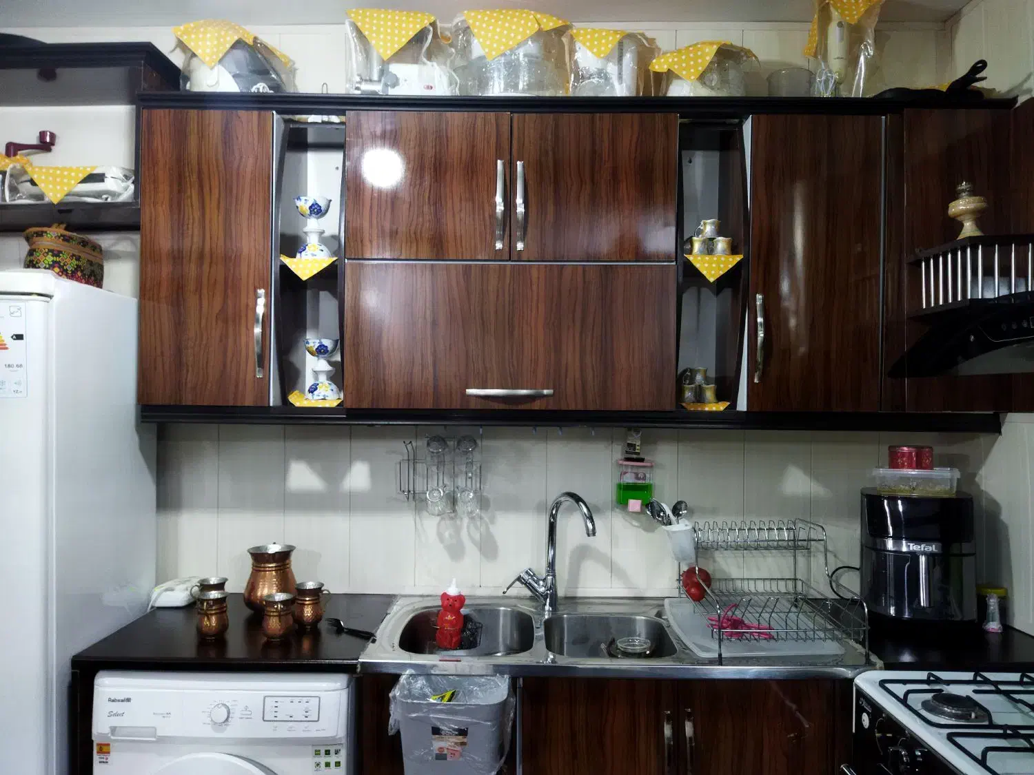 کابینت درحد نو کامل بفروش میرسه .هود .|آبچکان و نظمدهنده ظروف|گلپایگان, |دیوار