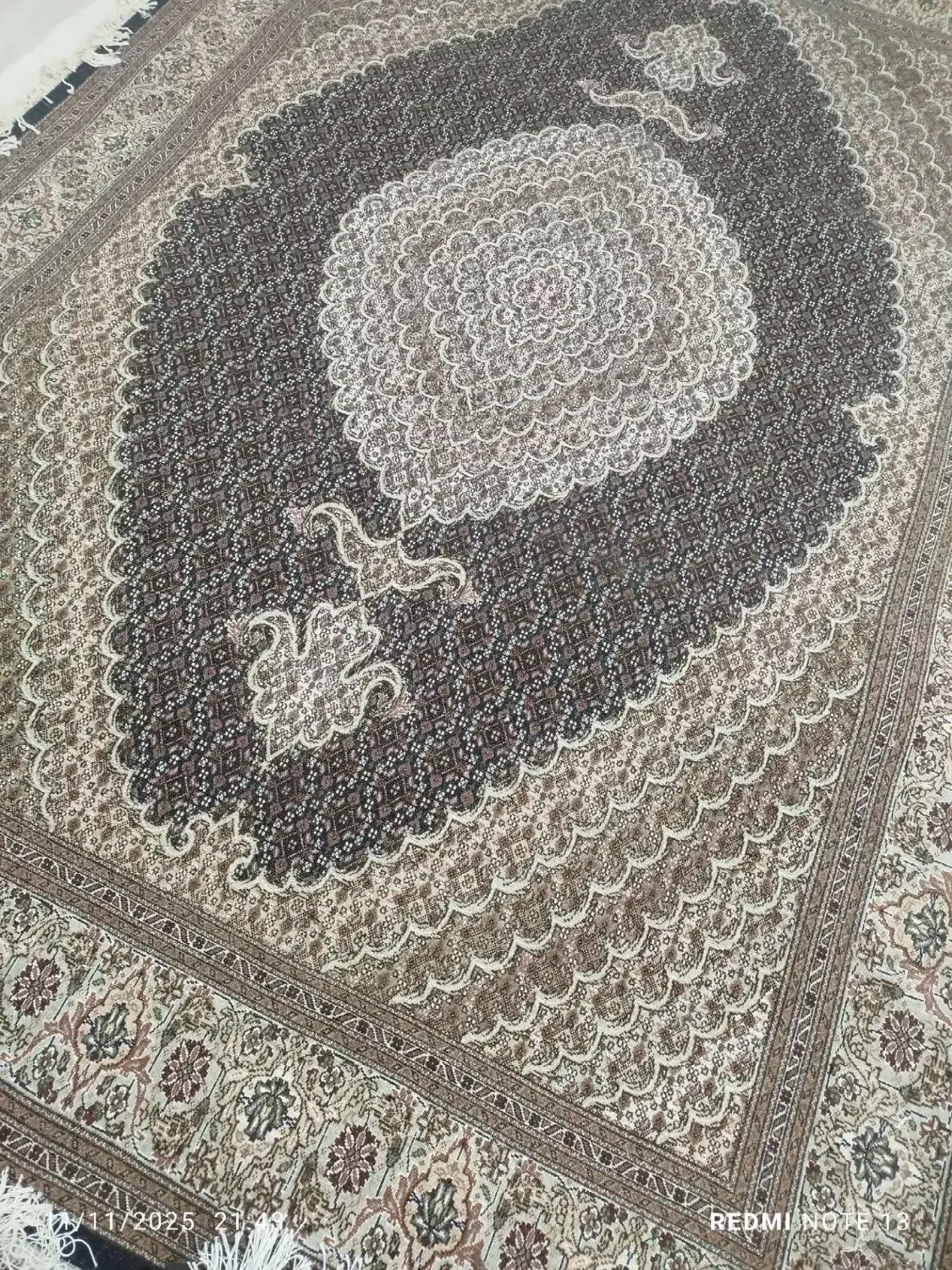 فرش دست بافت تک ۹متری حاشیه افسری|فرش|مراغه, |دیوار