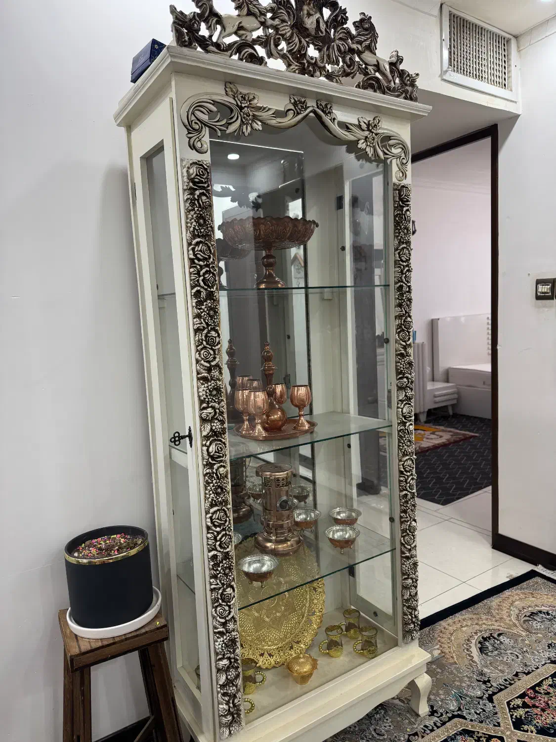 فروش ویترین چوبی|بوفه، ویترین، کنسول|یزد, |دیوار