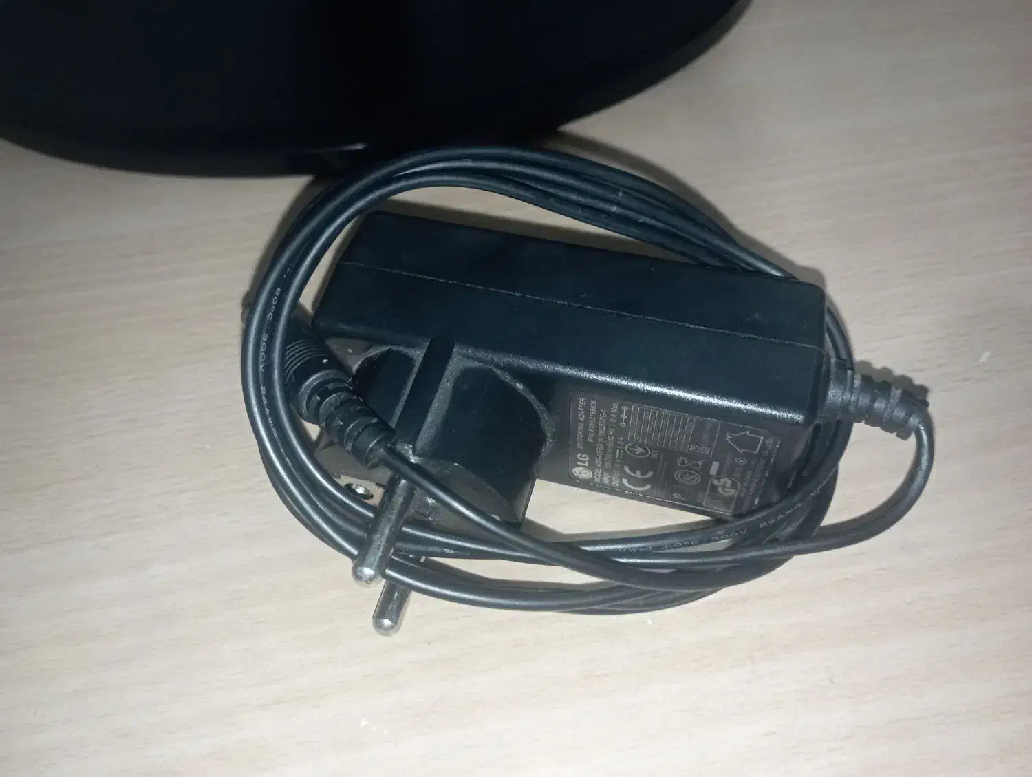 مانیتور ۲۰ اینچ LG با کیفیت Full HD بی‌نقص|قطعات و لوازم جانبی رایانه|اراک, |دیوار