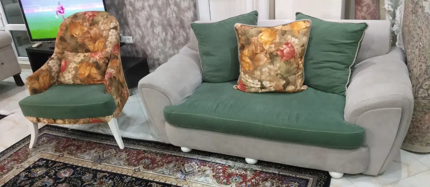 مبل راحتی ۷ نفره و میز عسلی و میز ناهار خوری ۶نفره|مبلمان خانگی و میز عسلی|بروجرد, |دیوار