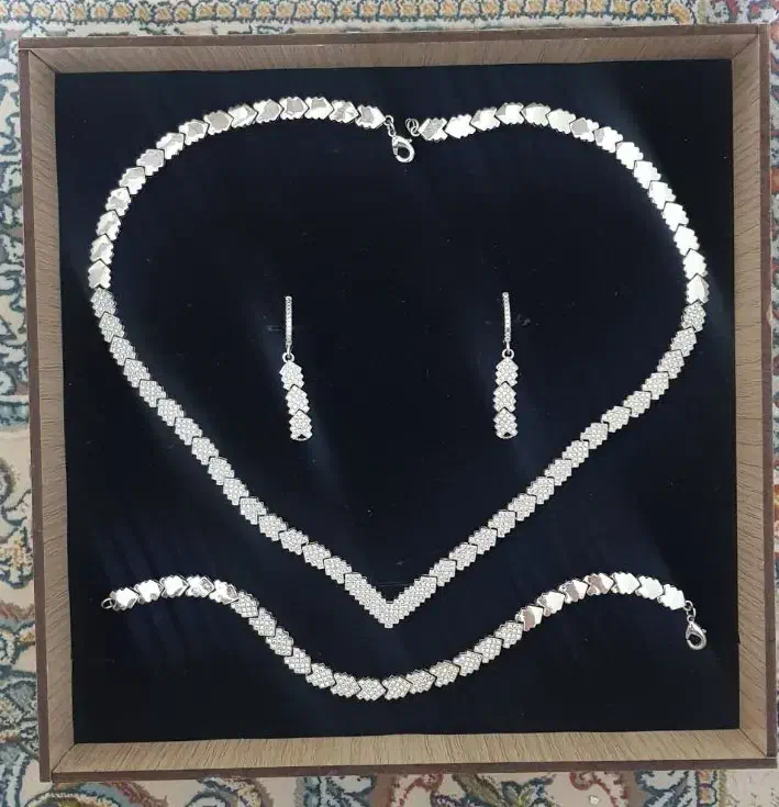 سرویس عروس نو نو|جواهرات|کرج, حیدرآباد|دیوار