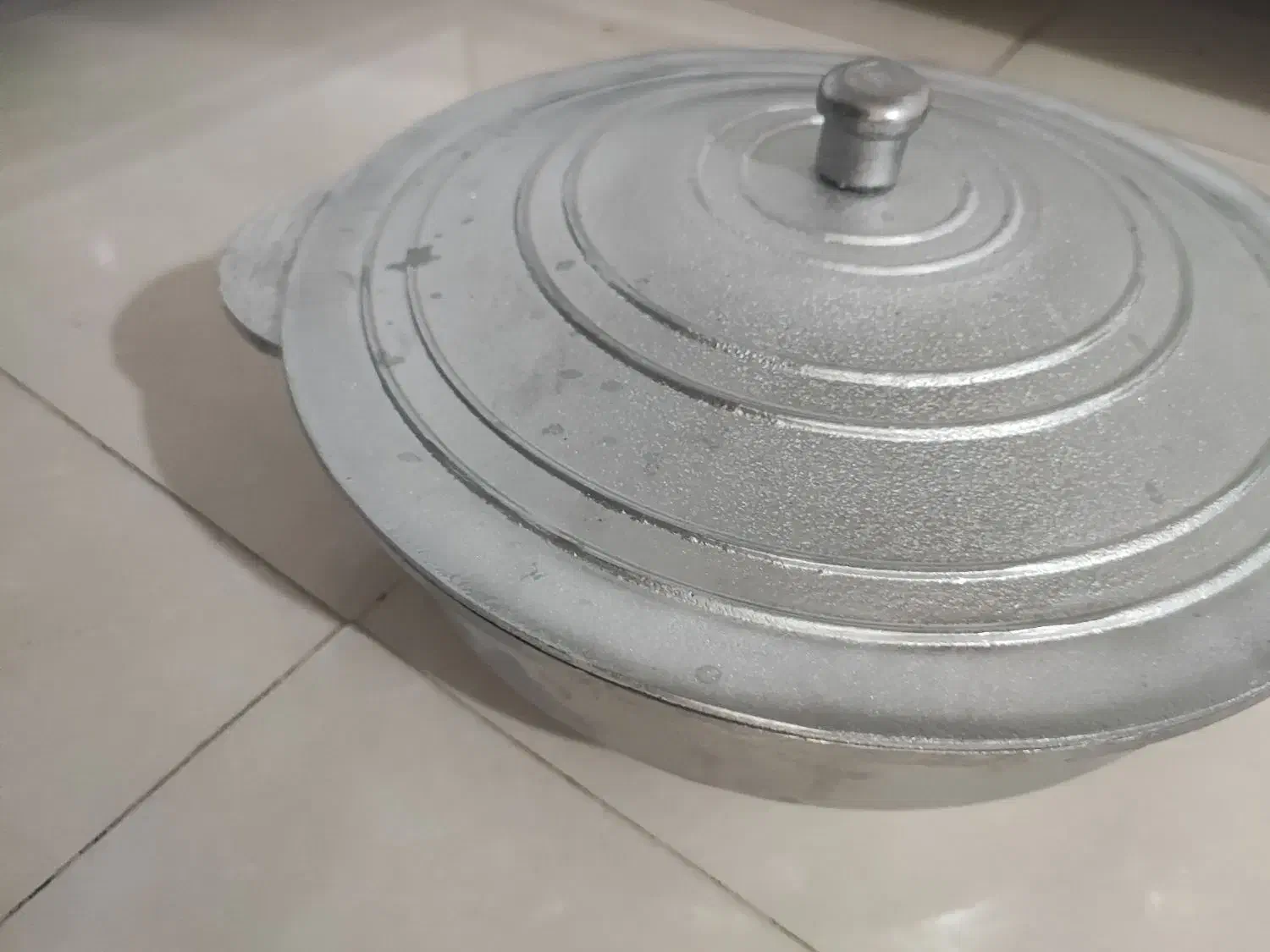 ماهیتابه چدن|ظروف پختوپز|تربت جام, کلالی|دیوار