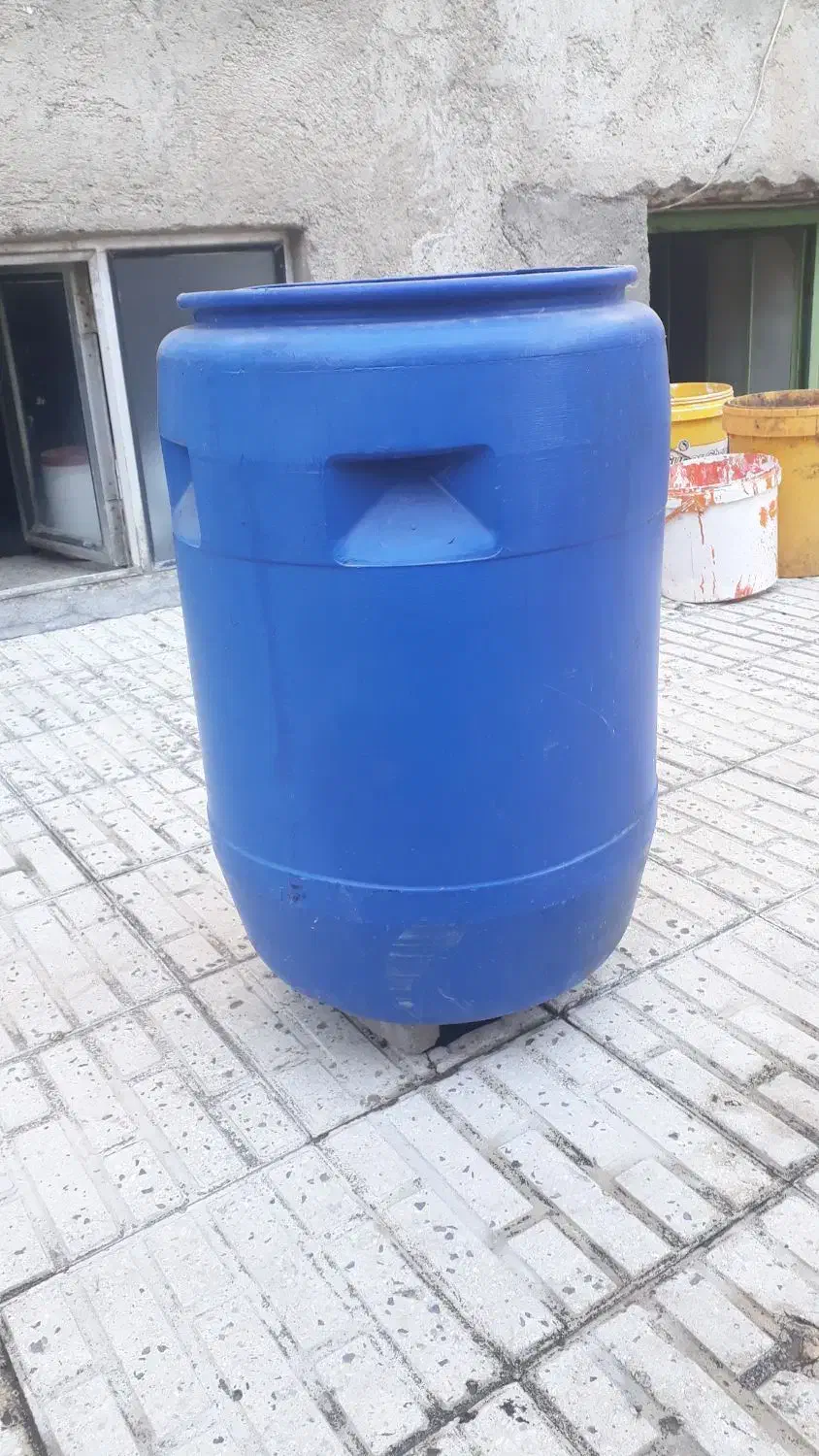 سلام یک عدد دبه شیر سالم و تمیز|فروشگاه و مغازه|اردبیل, |دیوار