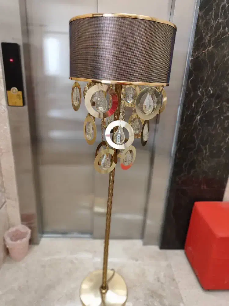 لوستر ایستاده|لوستر و چراغ آویز|مشهد, امیریه|دیوار