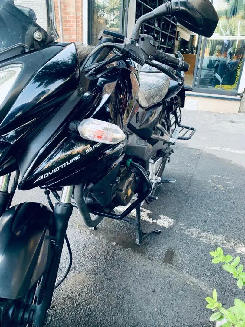 موتور سیکلت|موتورسیکلت|اندیشه, اندیشه فاز ۱|دیوار