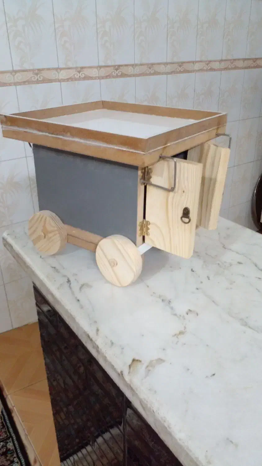 چرخ طافی|کلکسیون اشیاء عتیقه|اقبالیه, |دیوار