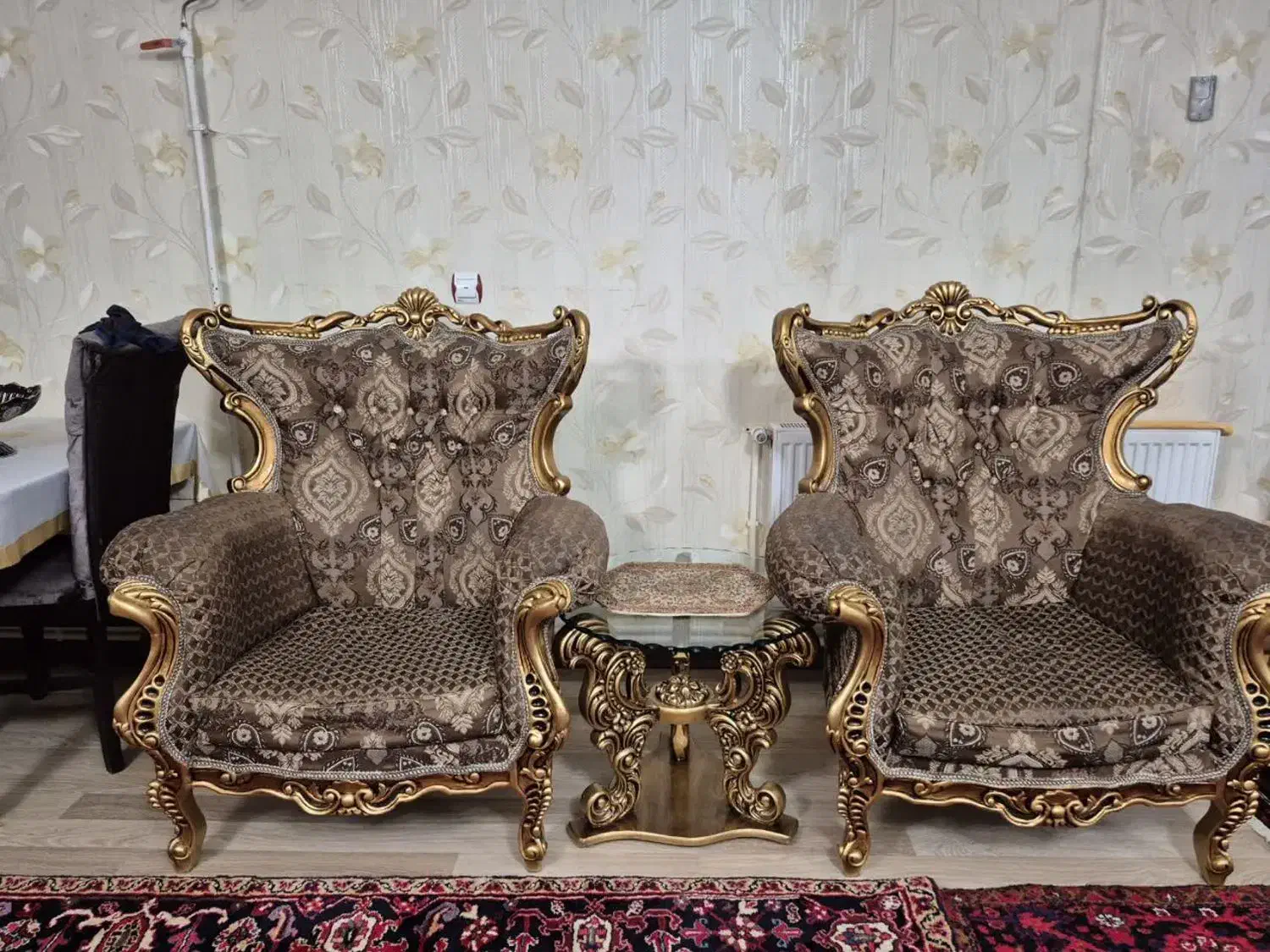 مبل سلطنتی راحتی|مبلمان خانگی و میز عسلی|اهر, |دیوار