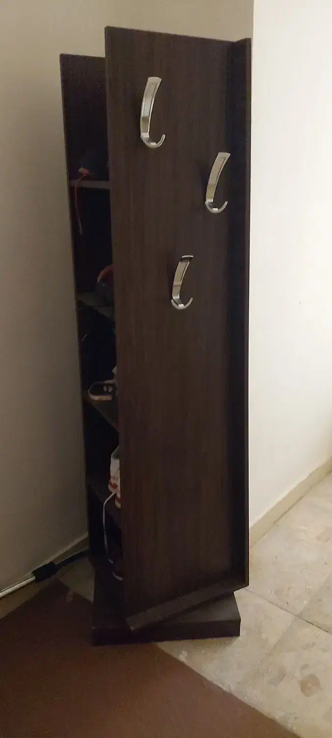 جاکفشی|جاکفشی، کمد، دراور|مهاجران, |دیوار