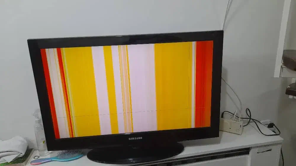 فروش تلویزیون و..خرید|تلویزیون و پروژکتور|تهران, افسریه شمالی|دیوار