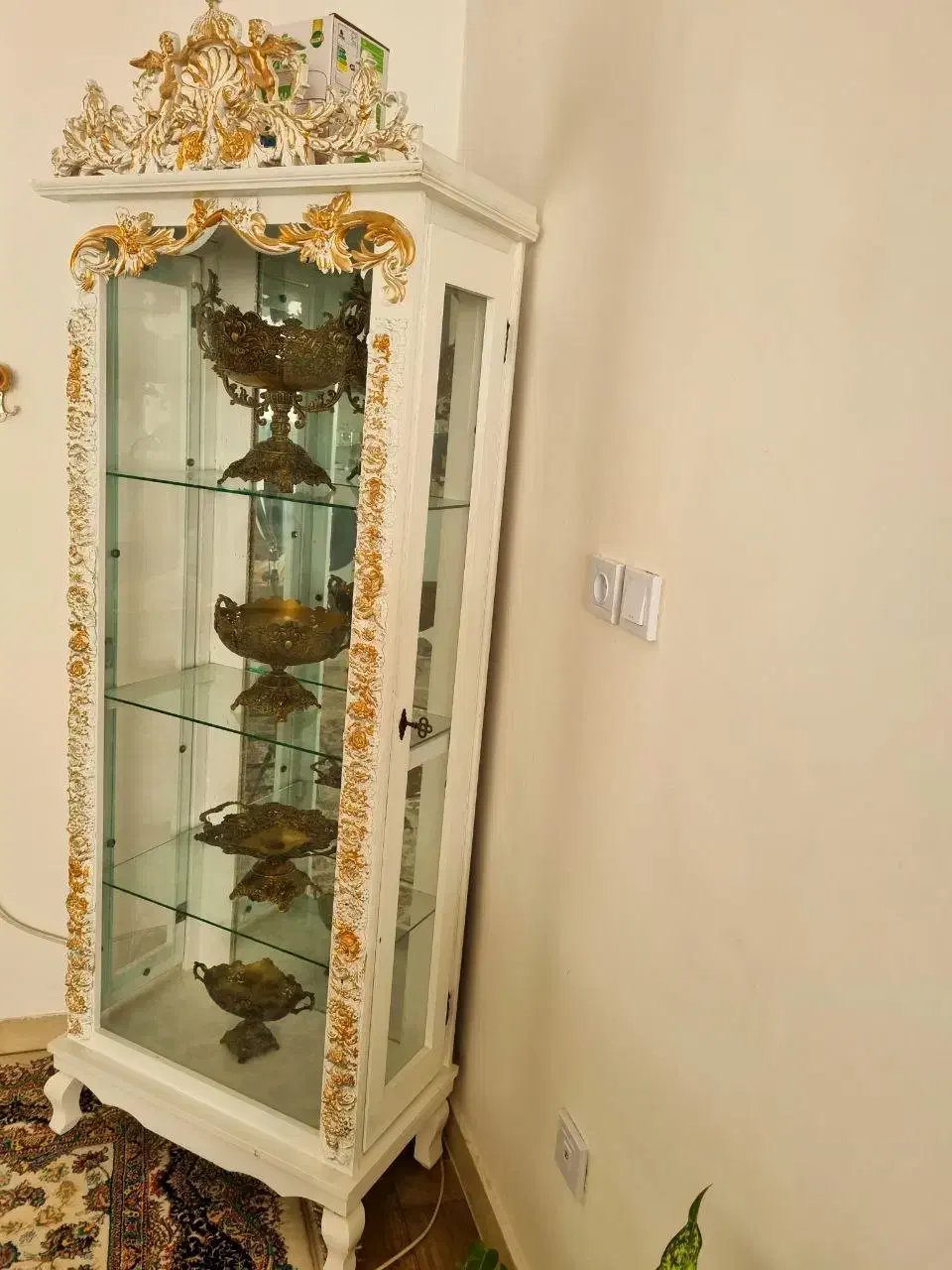 بوفه سفید طلایی|بوفه، ویترین، کنسول|کنگاور, |دیوار