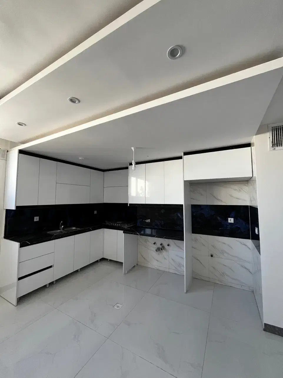 اپارتمان ۸۸متری صفر فردوسی|فروش آپارتمان|شاهین‌شهر, فردوسی|دیوار