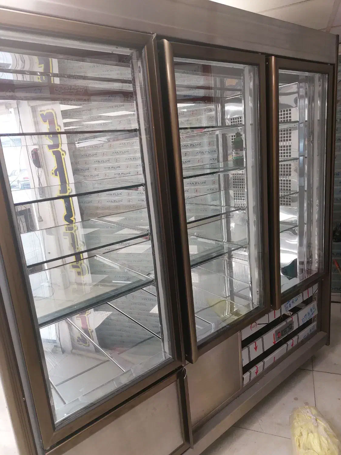 یخچال ویتریتی  ۲ متری|فروشگاه و مغازه|اسلام‌شهر, مطهری|دیوار