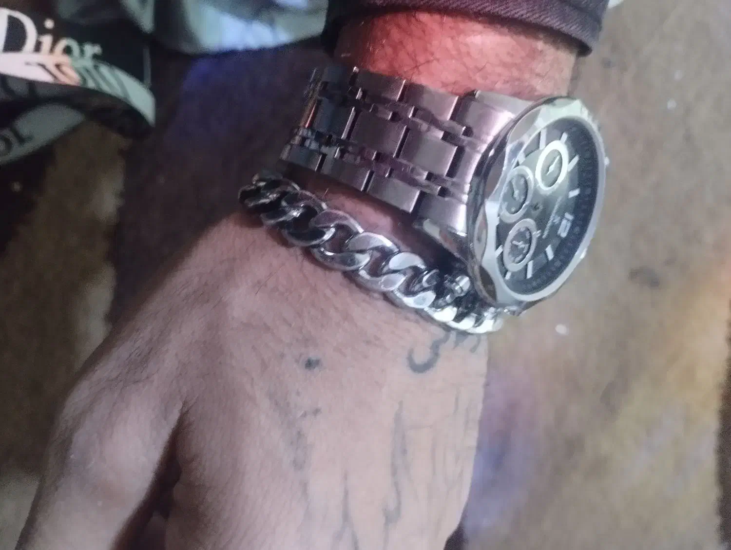 ساعت مچی رومانسون|ساعت|شوشتر, |دیوار