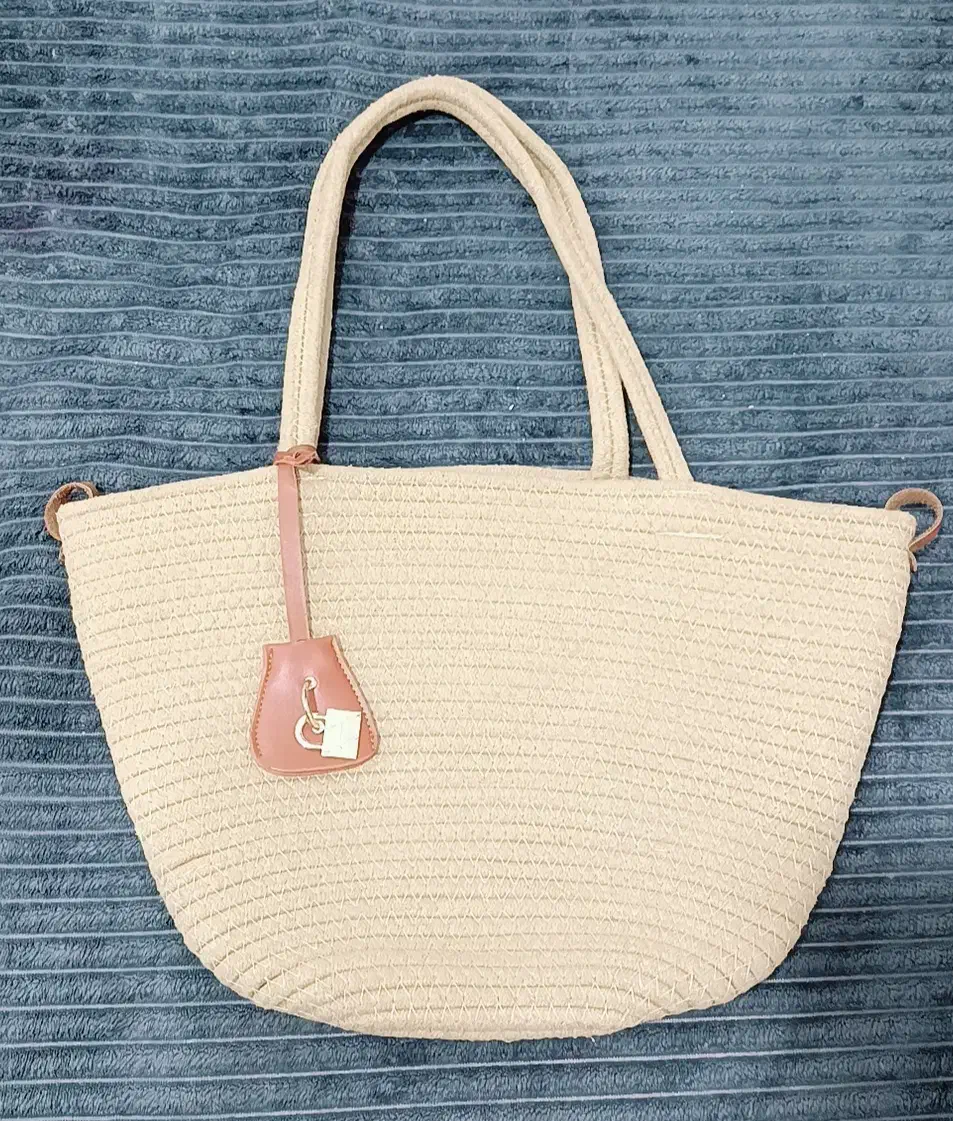 کیف نو وباکیفیت|کیف، کفش، کمربند|دوگنبدان, |دیوار