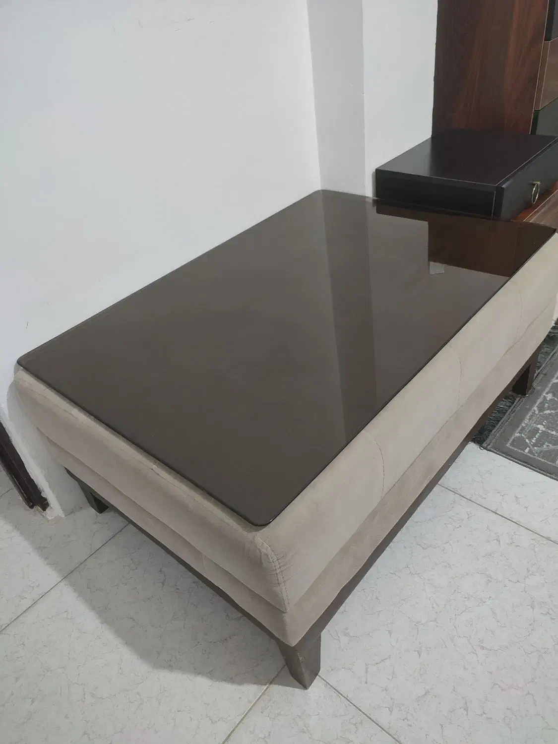 پاف جلو مبلی|مبلمان خانگی و میز عسلی|لاهیجان, رجایی|دیوار