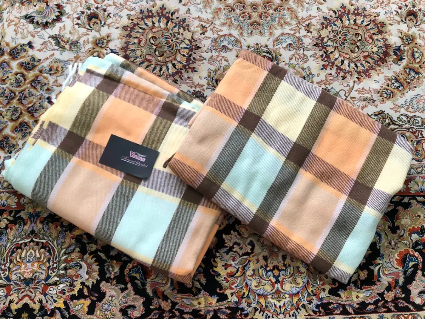 دوعدد پتو مسافرتی نو|رختخواب، بالش، پتو|زنجان, |دیوار