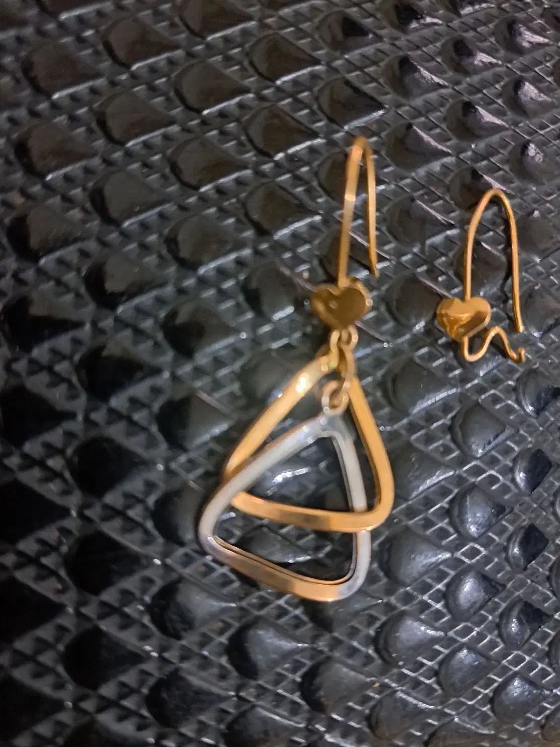 گوشواره گمشده|جواهرات|خرم‌آباد, |دیوار