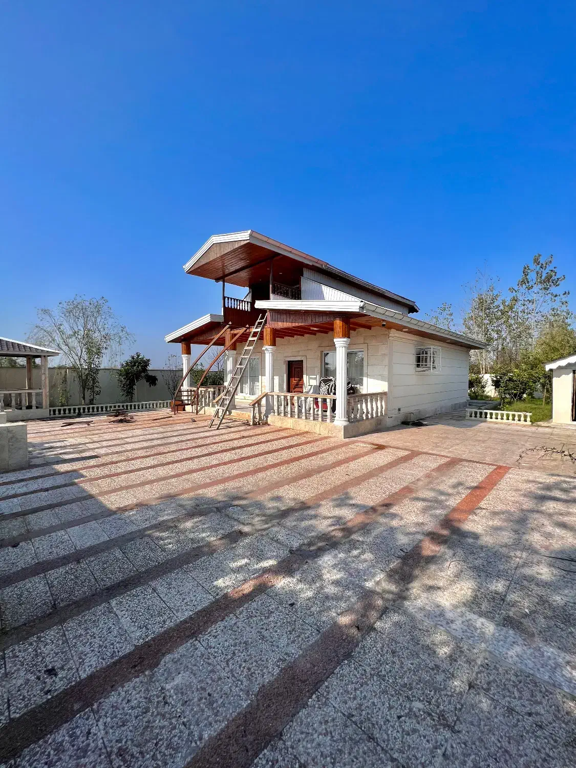 ویلاباغ 800متری/انواع درخت میوه/سند تک برگ/لشت نشا|فروش خانه و ویلا|رشت, گلسار|دیوار