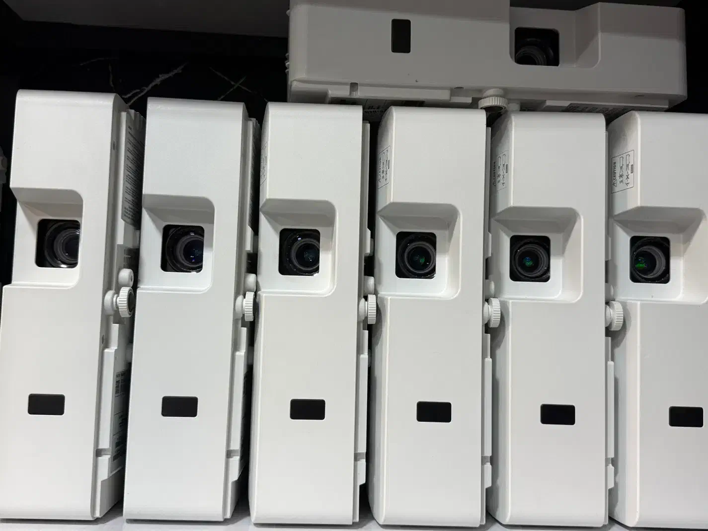 ویدیو پروژکتور خانگی|تلویزیون و پروژکتور|تهران, فلسطین (میدان انقلاب)|دیوار