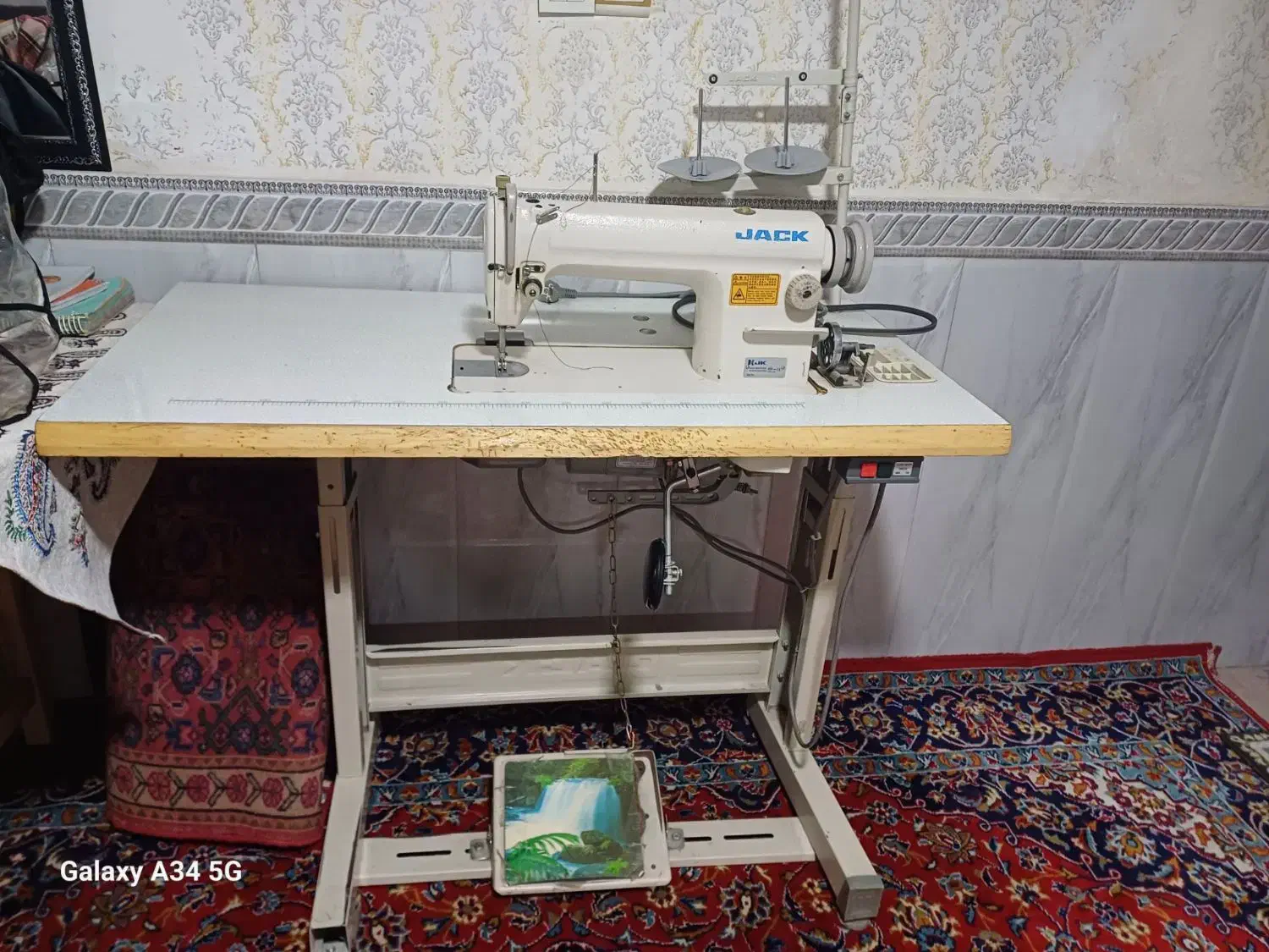 چرخ خیاطی سالم|چرخ خیاطی و ریسندگی|ملایر, |دیوار