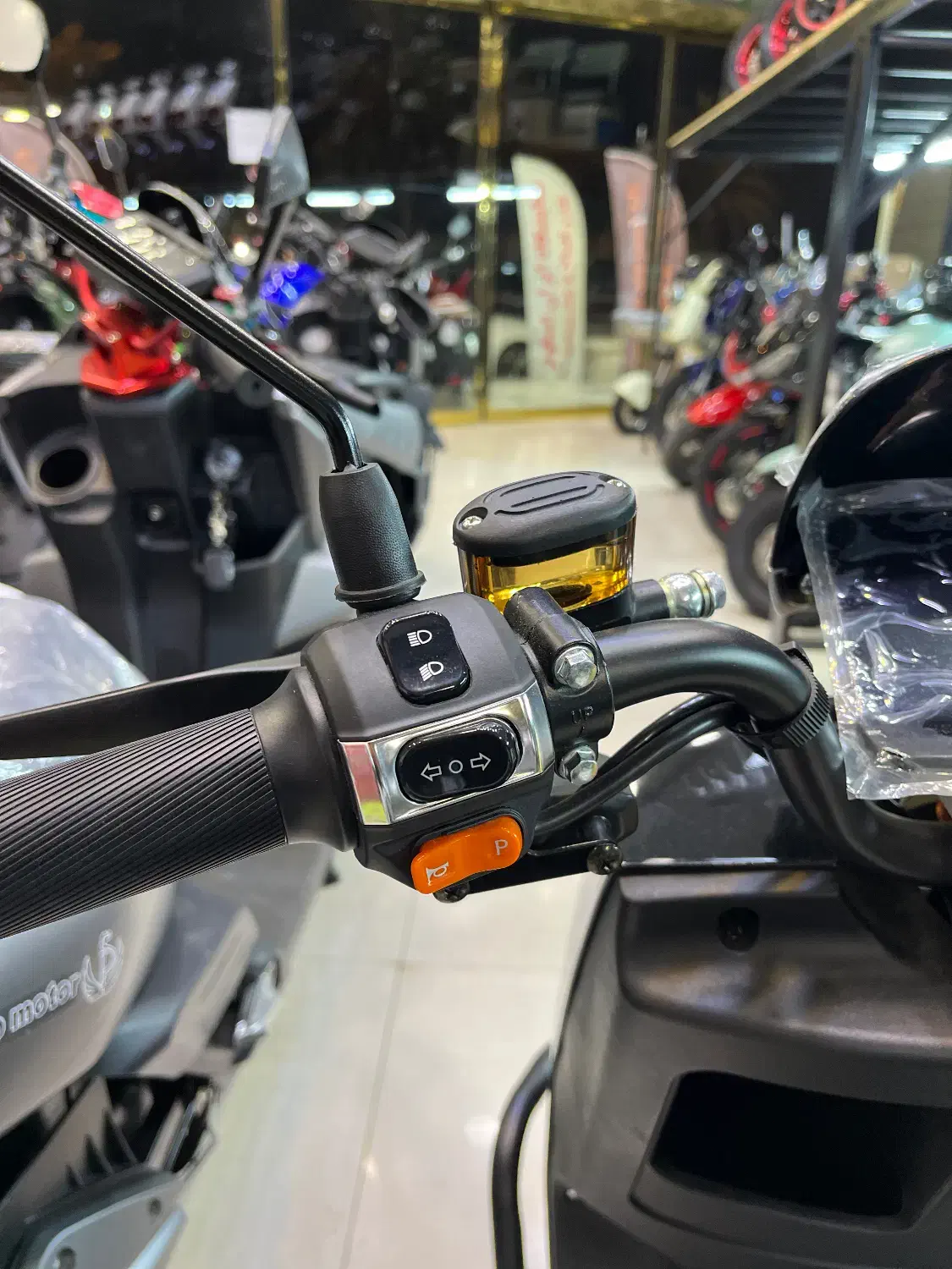 موتور سیکلت|موتورسیکلت|کیش, |دیوار