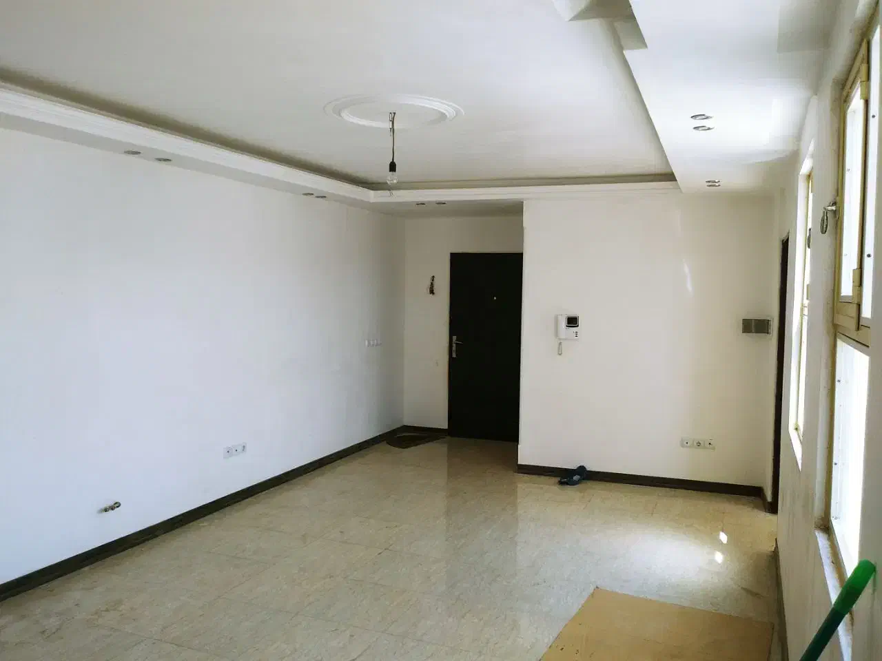 اجاره آپارتمان ۸۰ متری دوخوابه نزدیک میدان|اجارهٔ آپارتمان|تهران, هرندی|دیوار