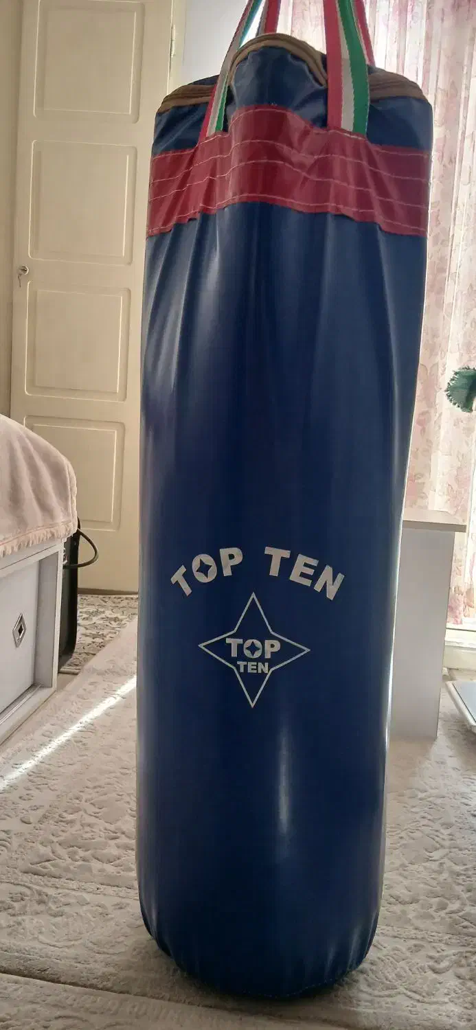 کیسه بوکس و دستکشو بارفیکس|تجهیزات ورزشی|تهران, دزاشیب|دیوار