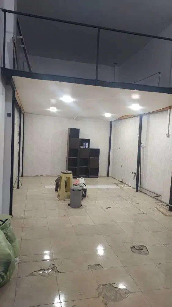 فازه صفر۳۴ متر روبرو بانک ملی پاساژ صفویه|اجارهٔ مغازه و غرفه|پرند, فاز ۰|دیوار