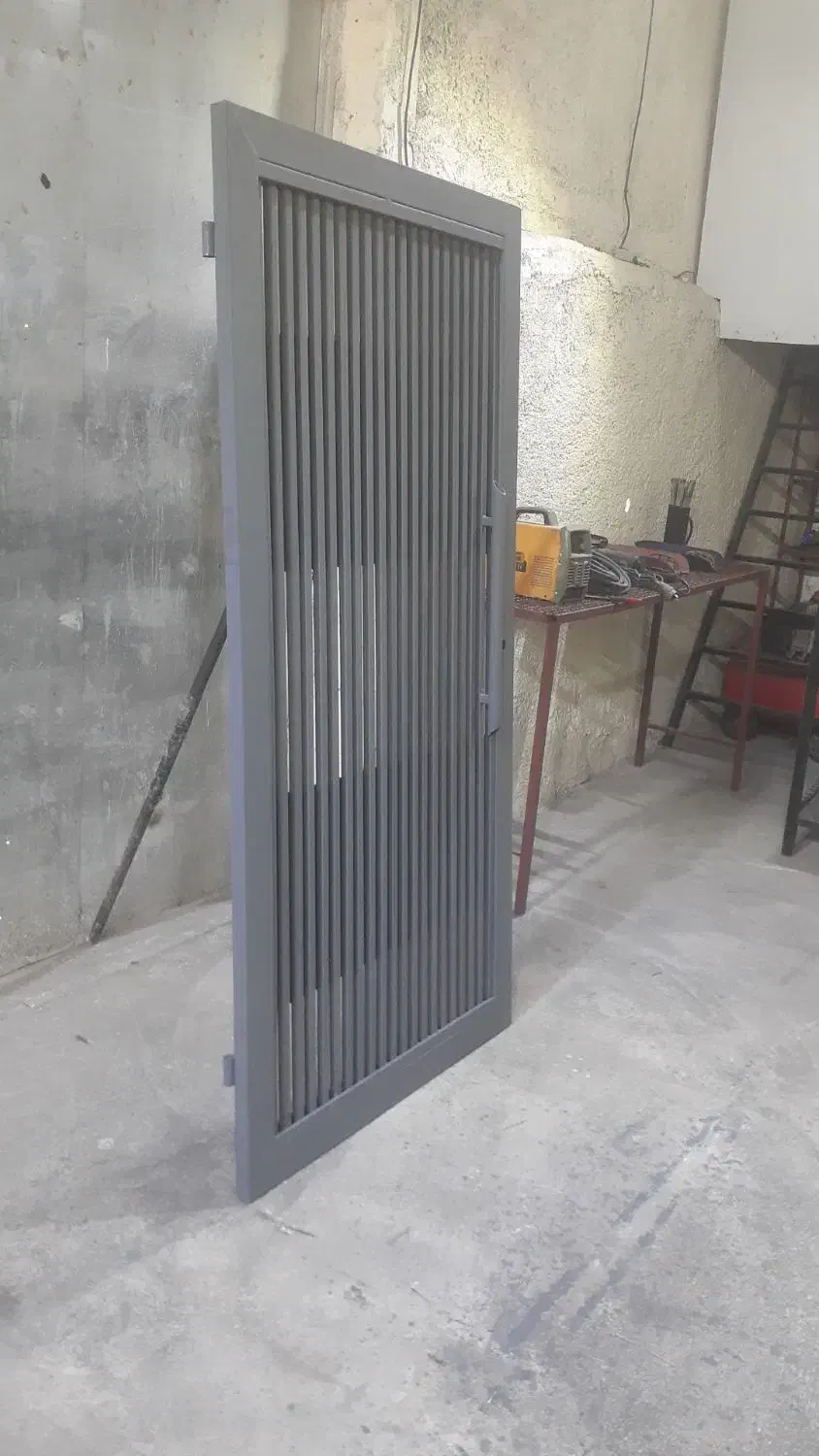 ساخت درب و پنجره آهنی مدرن|خدمات پیشه و مهارت|مرودشت, محمد آباد|دیوار