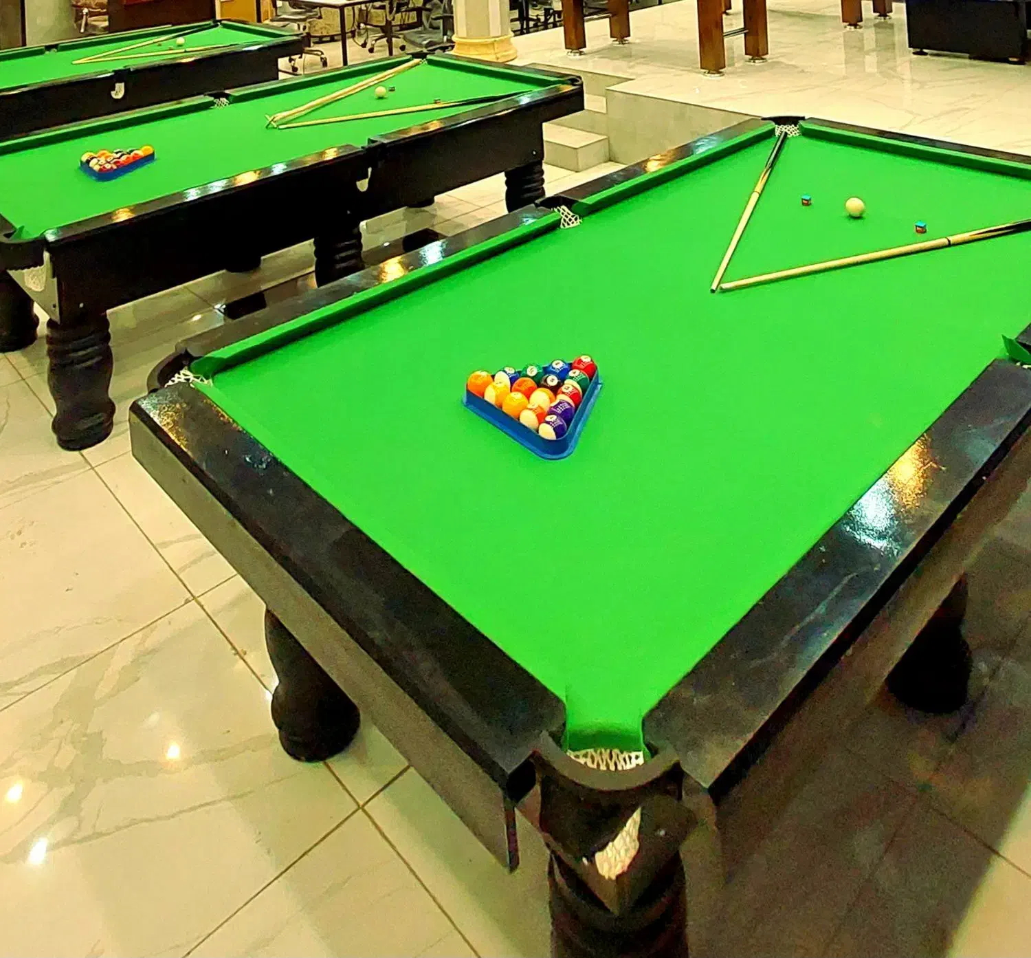 میز بیلیارد|ورزشهای توپی|ری, شهادت|دیوار