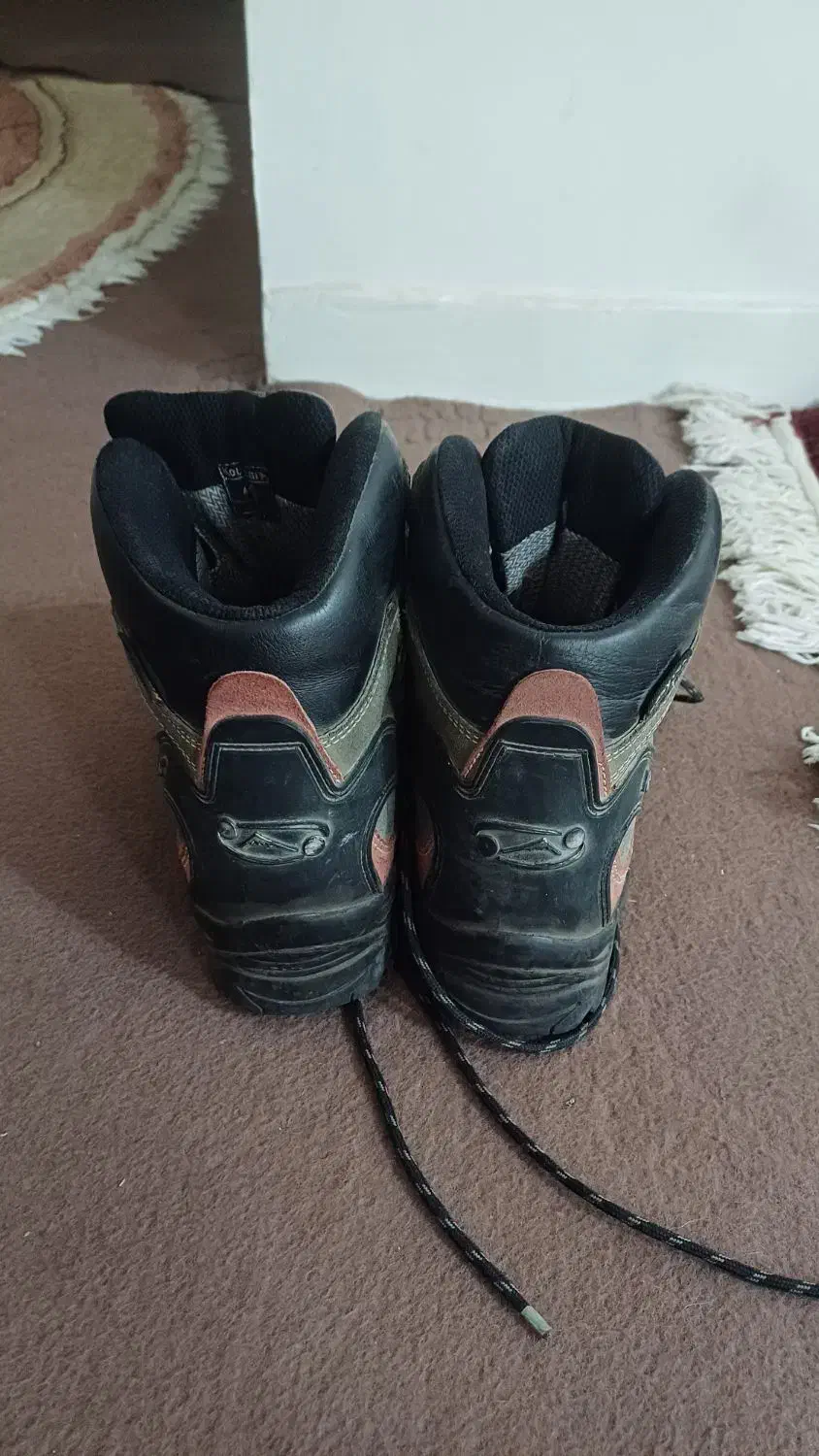 کفش کوهنوردی|کوهنوردی و کمپینگ|کرج, حسن آباد|دیوار