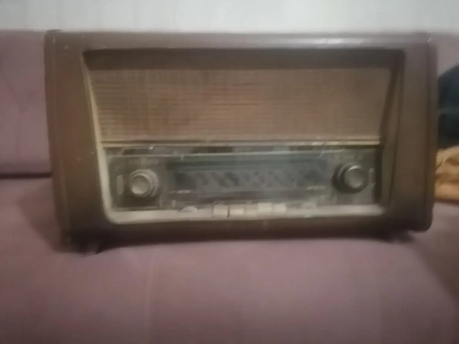 رادیو قدیمی|کلکسیون اشیاء عتیقه|خوی, |دیوار