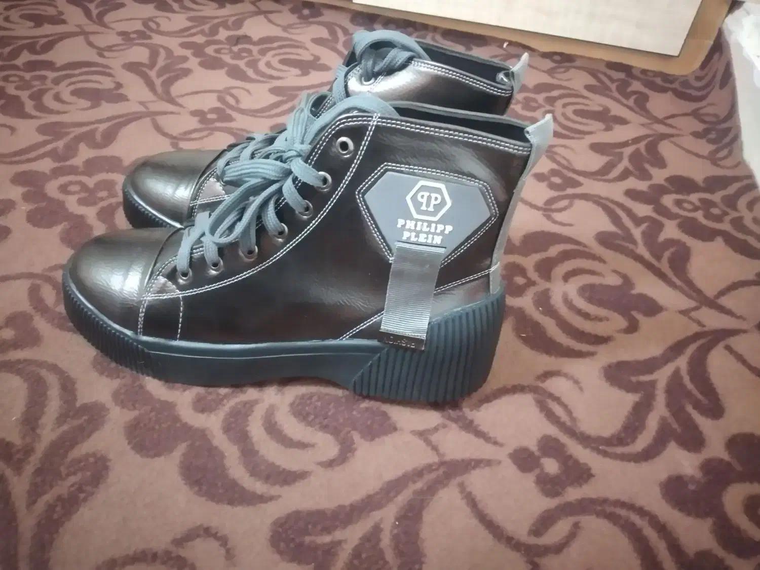 نیم بوت|کیف، کفش، کمربند|بروجرد, |دیوار