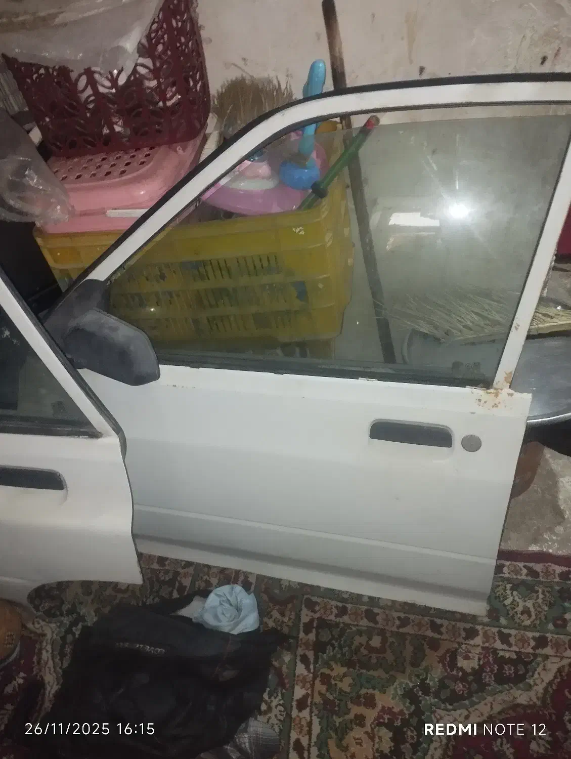 در ماشین پراید درحدنوسمت راننده عقب و جلووبخش|قطعات یدکی و لوازم جانبی|بندرعباس, |دیوار