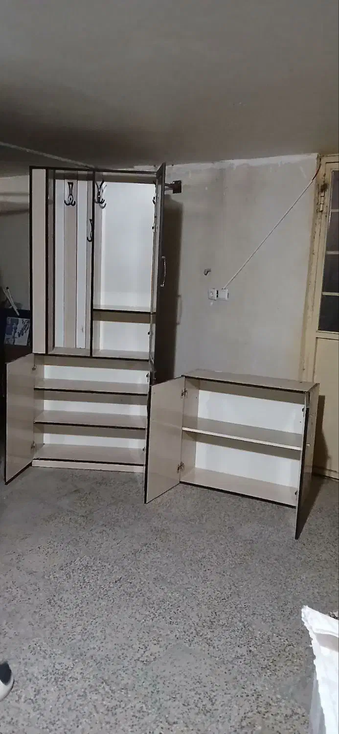 جاکفشی|جاکفشی، کمد، دراور|اردبیل, |دیوار