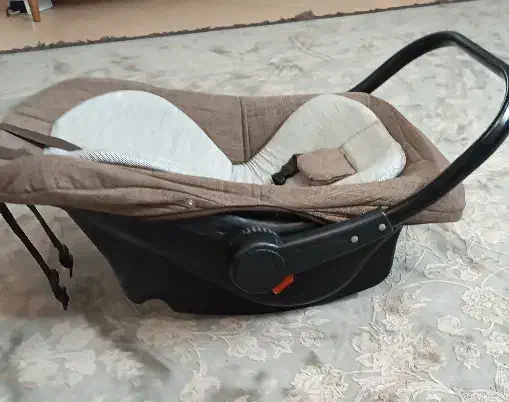 کریر نوزاد|کالسکه و لوازم جانبی|مشهد, شاهد (شهرک غرب)|دیوار