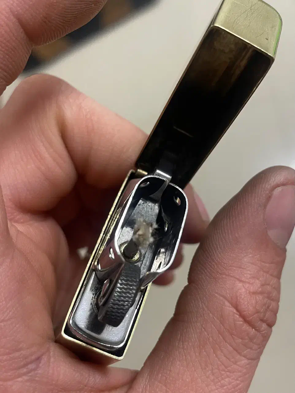 فندک زیپو اصلی طلایی ۲۰۰۲ zippo|زیورآلات و اکسسوری|تهران, تهرانپارس جنوبی|دیوار