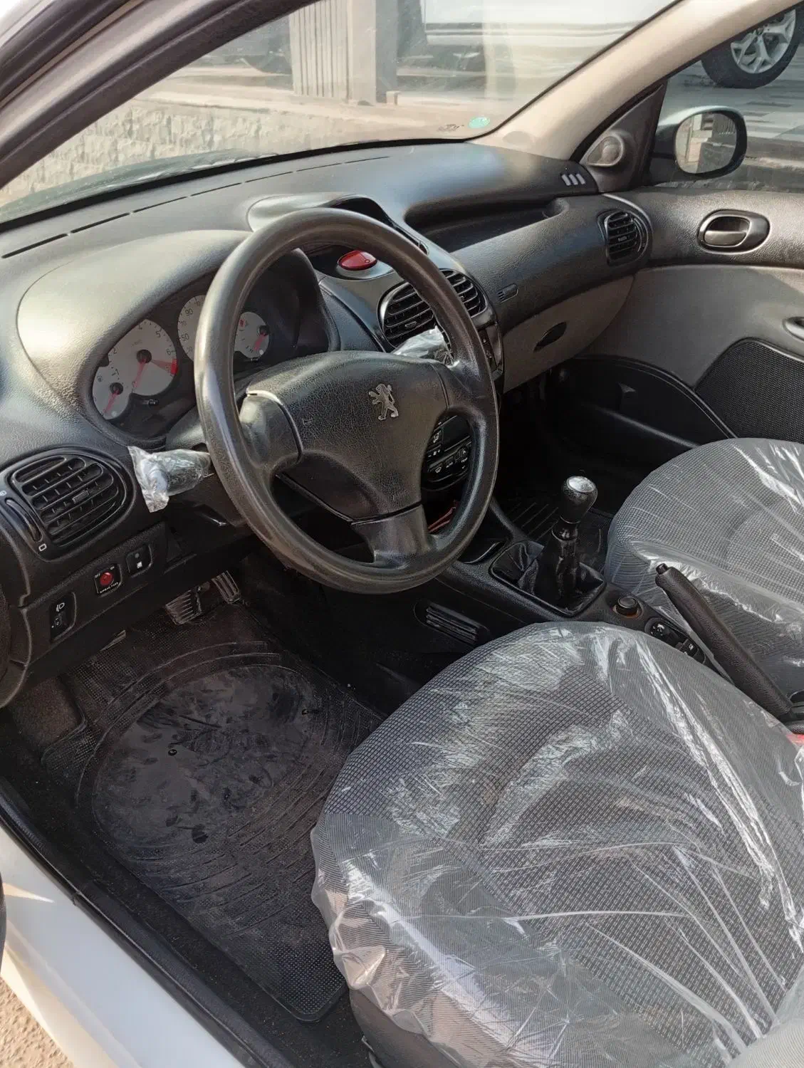 ۲۰۶sdمدل ۹۸|خودرو سواری و وانت|رشت, کوی امام رضا|دیوار