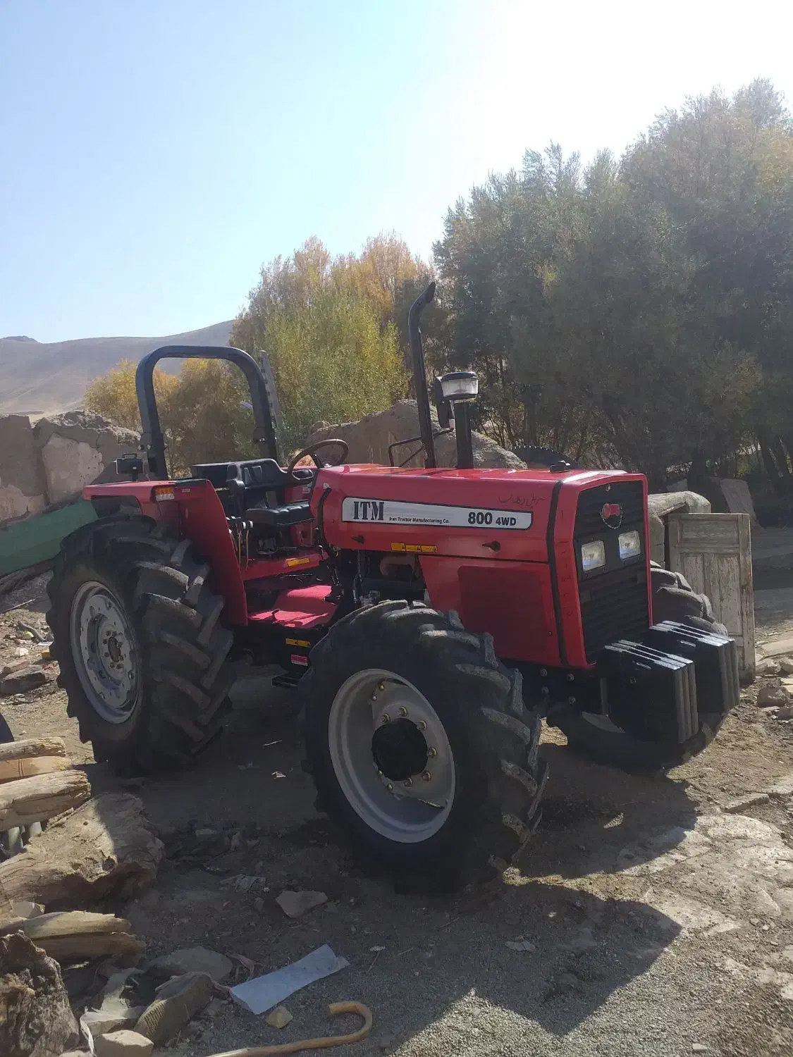 تراکتور ۸۰۰ مدل ۴۰۳ درحد صفر|خودرو سنگین|کلیائی, |دیوار