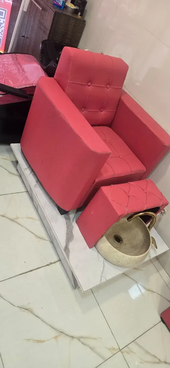 وسایل سالن زیبایی|آرایشگاه و سالن‌های زیبایی|بندر گناوه, |دیوار