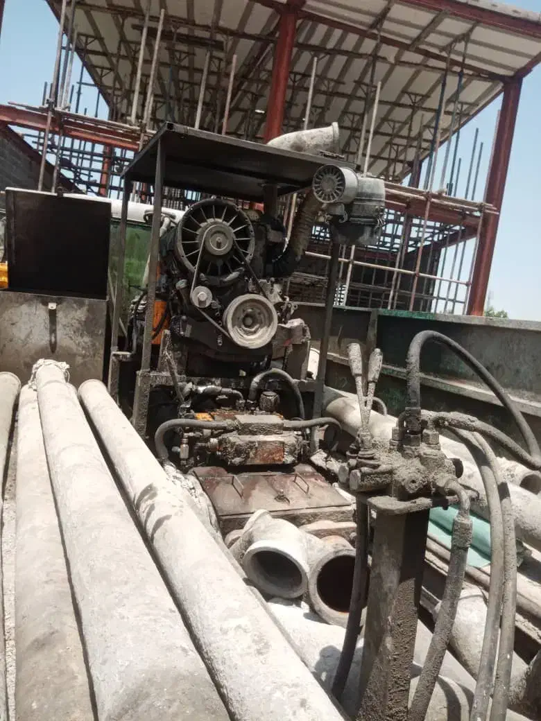 پمپ بتن زمینی خاوری|خودرو سنگین|ساری, |دیوار