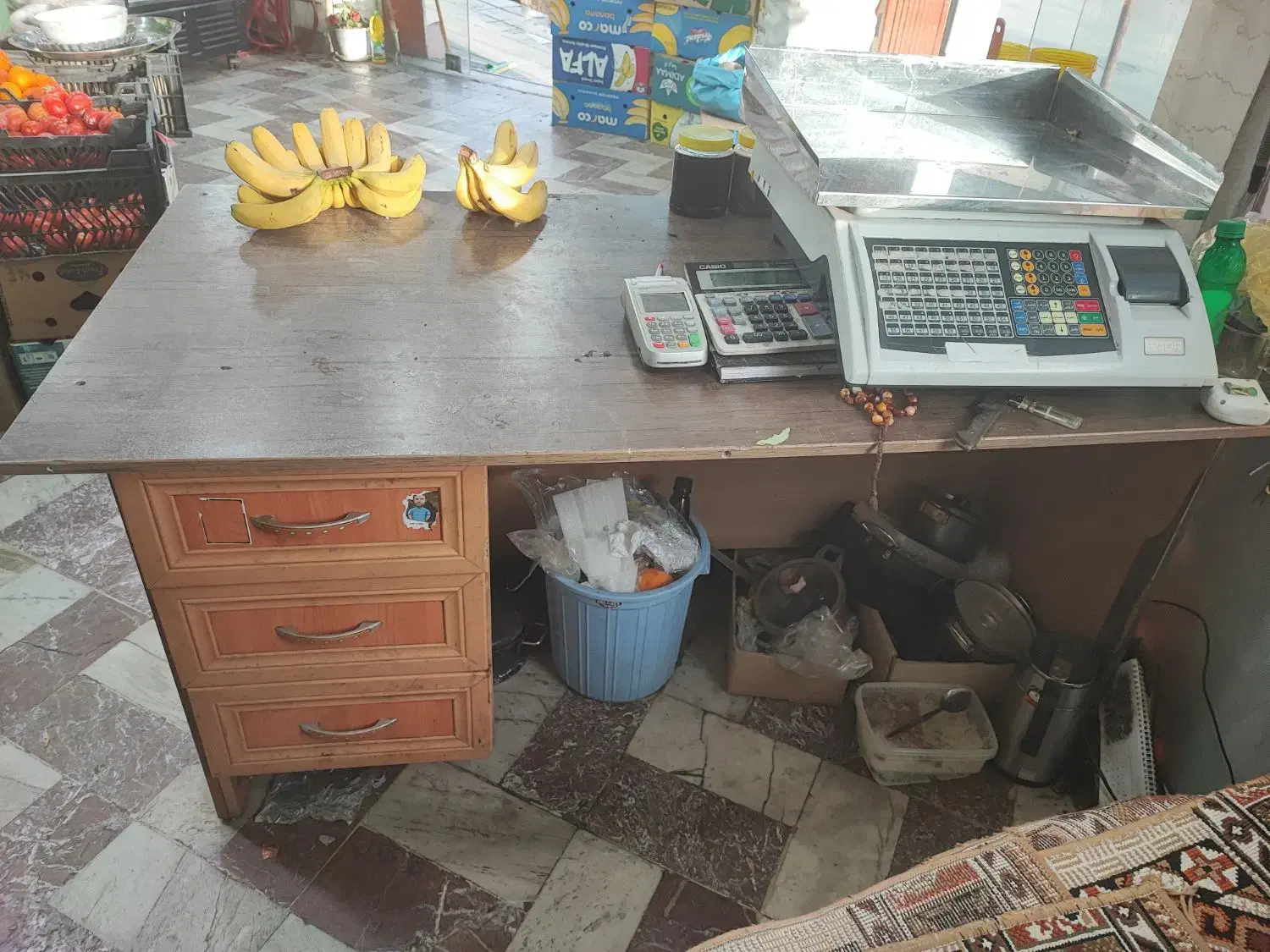 میز و صندلی|صندلی و نیمکت|ملایر, |دیوار