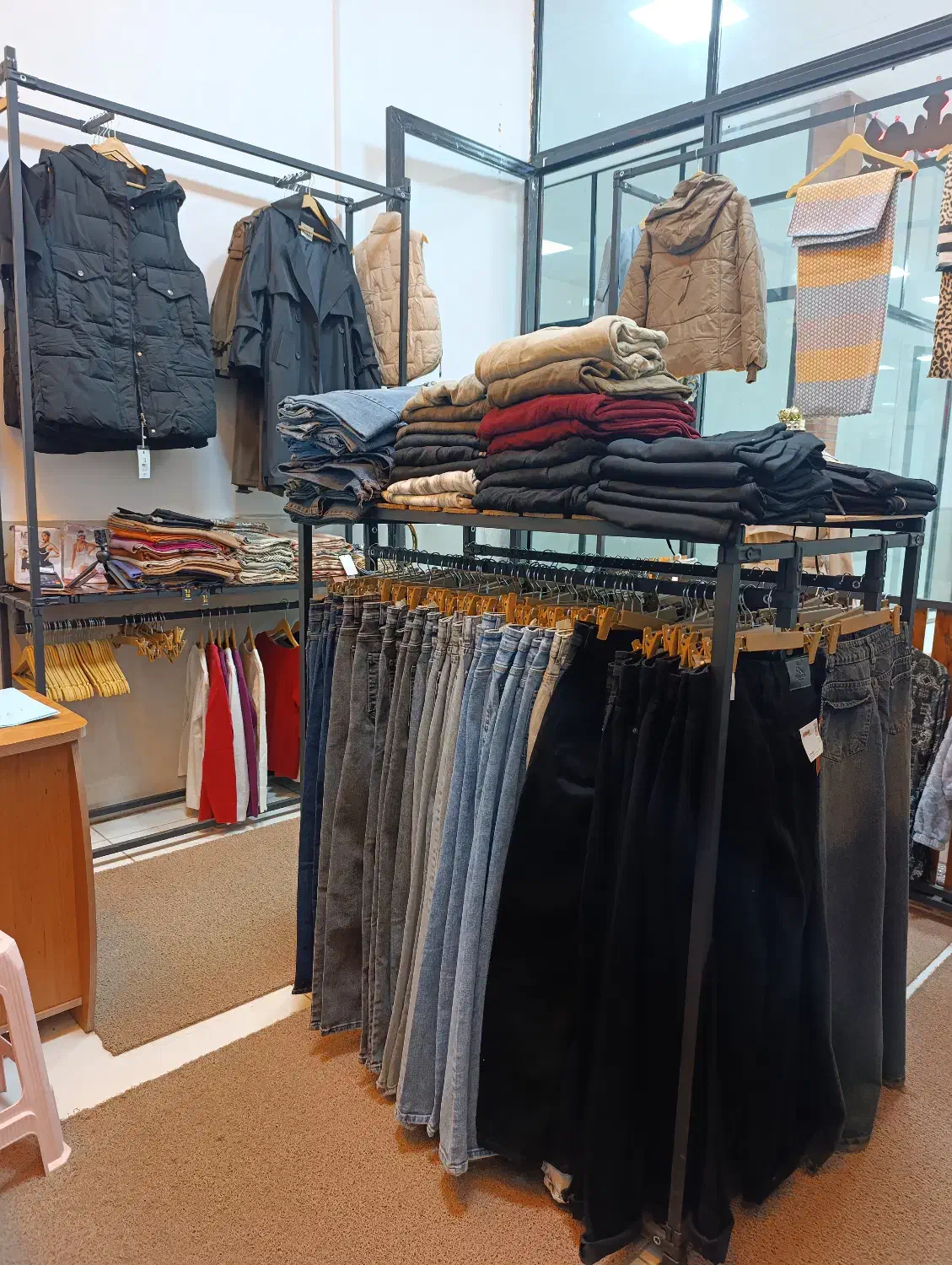 بلک فرایدی پوشاک ائل ایستین پراز تخفیف|لباس|گرمی, |دیوار