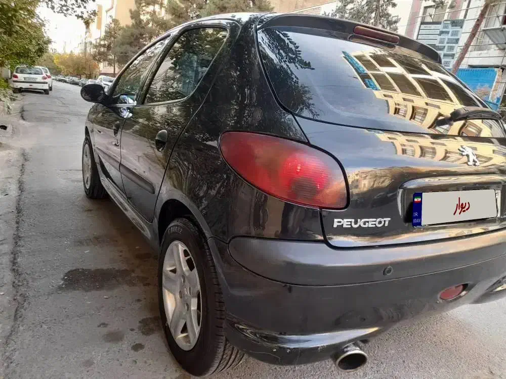 پژو ۲۰۶ تیپ ۵ مدل۹۶|خودرو سواری و وانت|تهران, سردارجنگل|دیوار