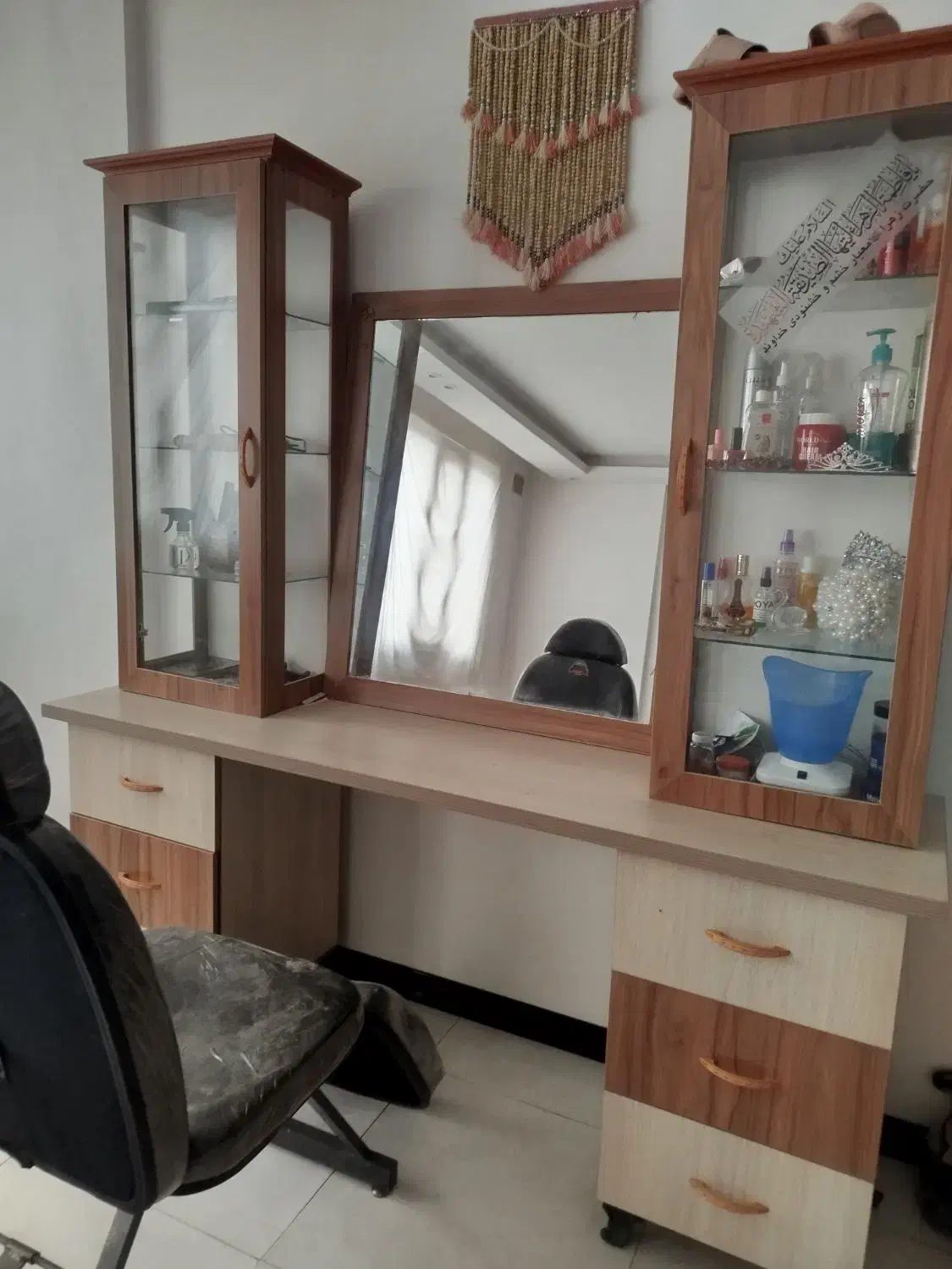 دکور کمد آینه میز|آرایشگاه و سالنهای زیبایی|مشهد, امیرآباد|دیوار