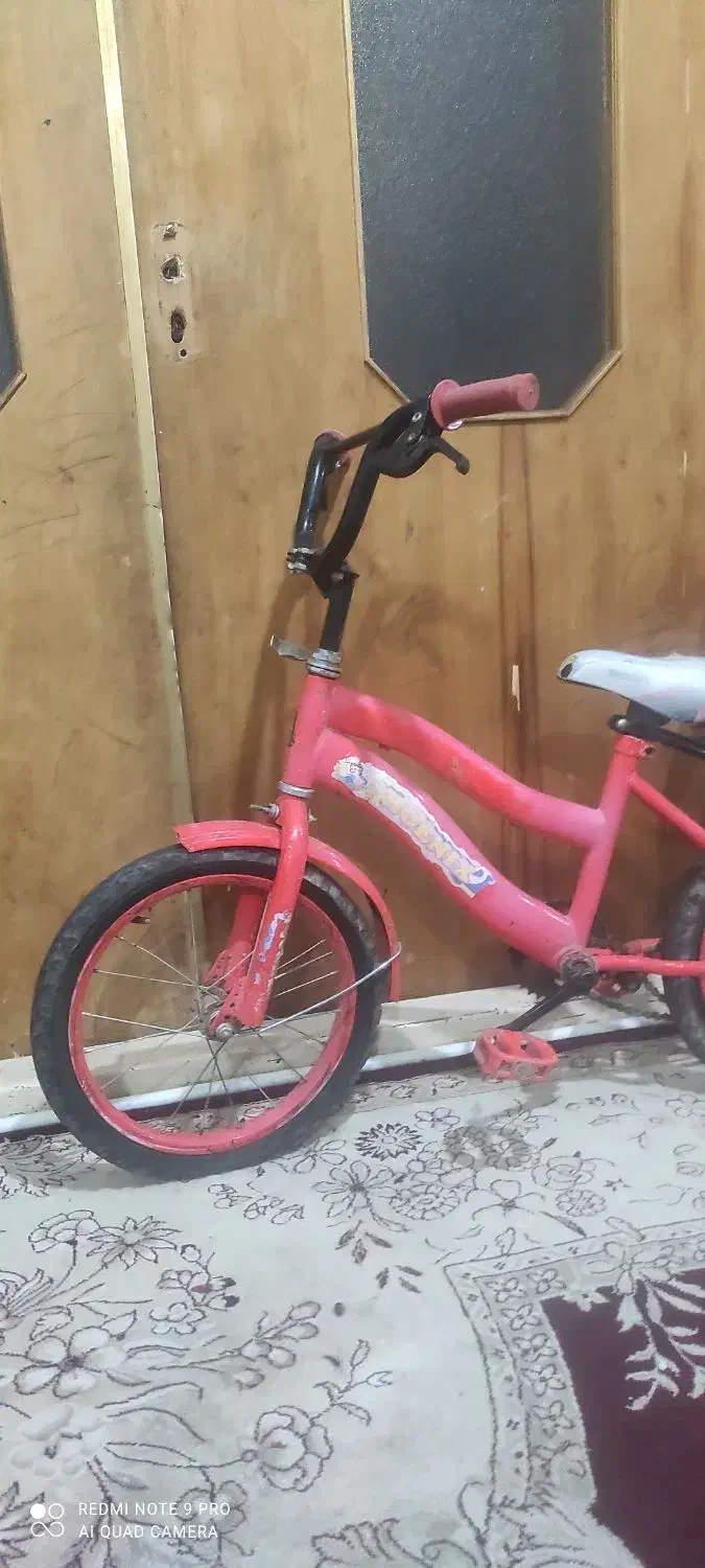 سلام چرخ همه چی سالم فقط لاستیک عقب میخواد چ|دوچرخه، اسکیت، اسکوتر|کرمان, |دیوار