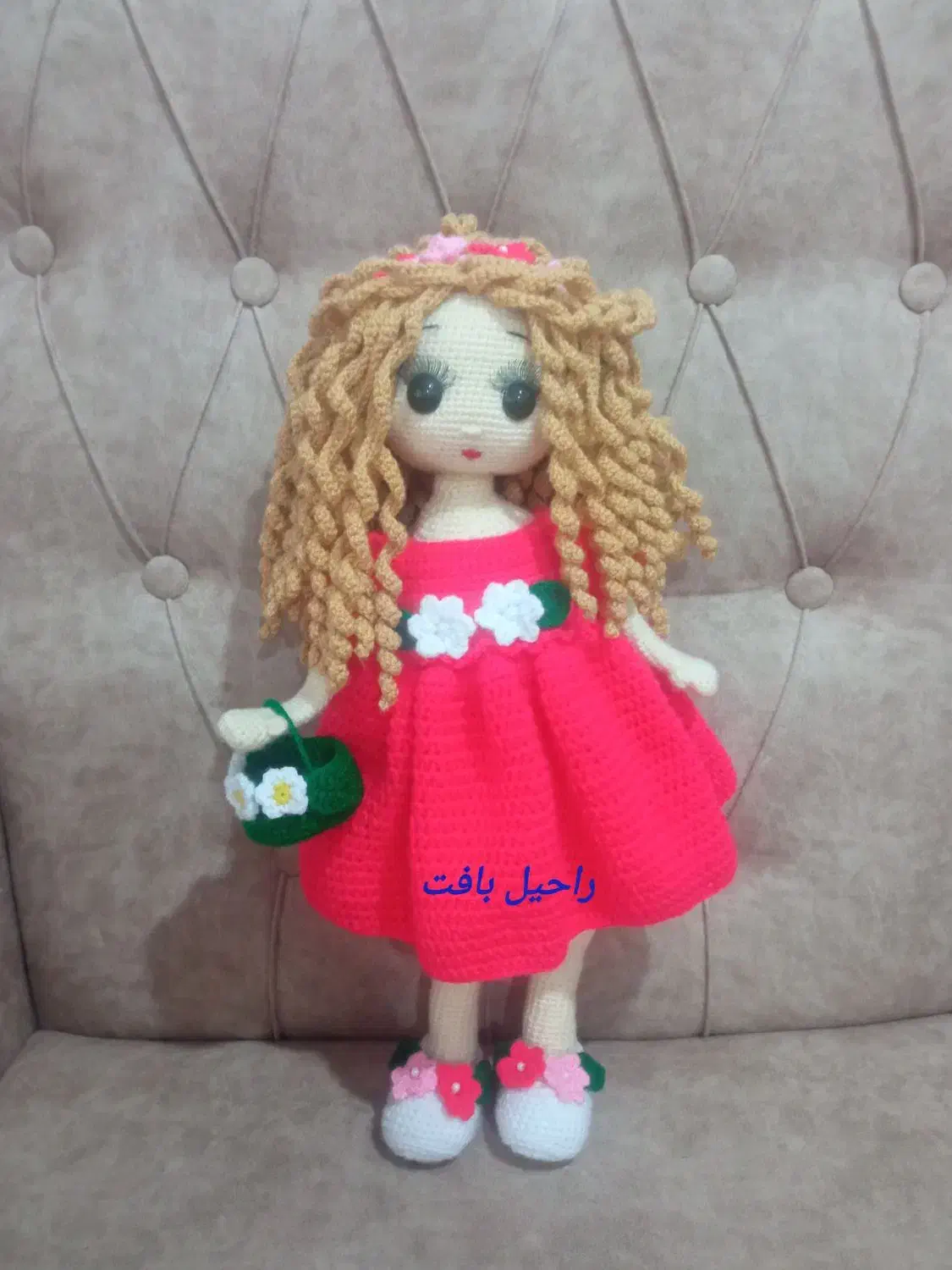 عروسک بهار|اسباب‌بازی بچه|شهرکرد, |دیوار