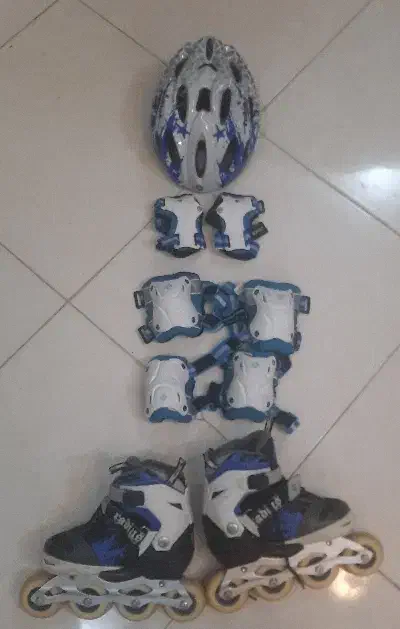 کفش اسکیت|کفش و لباس بچه|تهران, جوادیه|دیوار