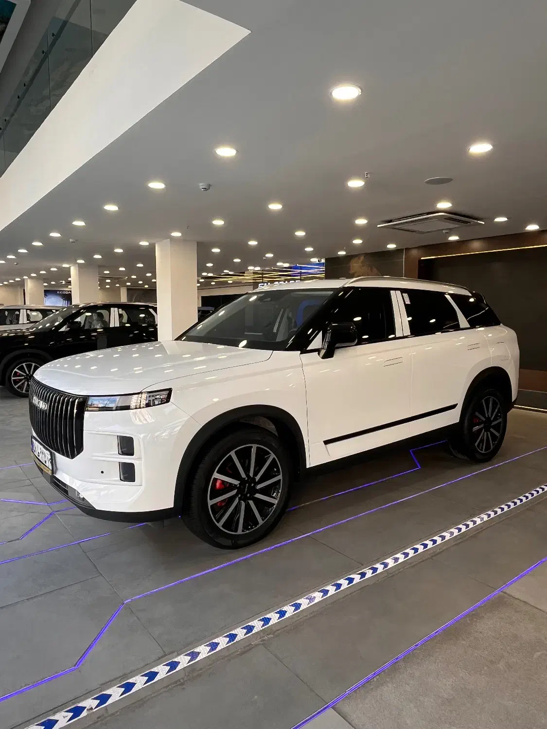 لوکانو L7 سفید/مشکی/زیتونی|خودرو سواری و وانت|اهواز, کیانپارس |دیوار